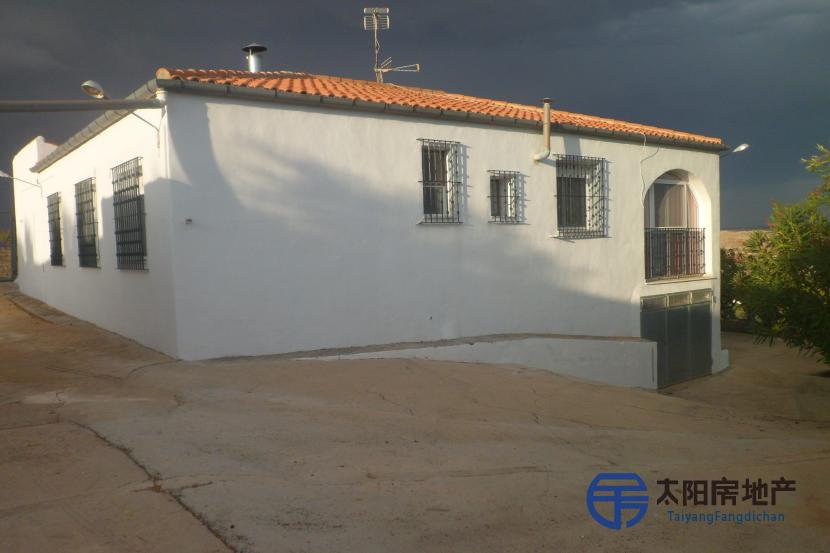 Chalet en Venta en Montealegre Del Castillo (Albacete)