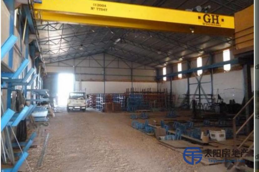 Nave industrial 1200 m2 