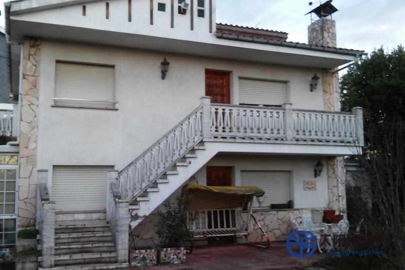 Casa en Venta en Camponaraya (León)