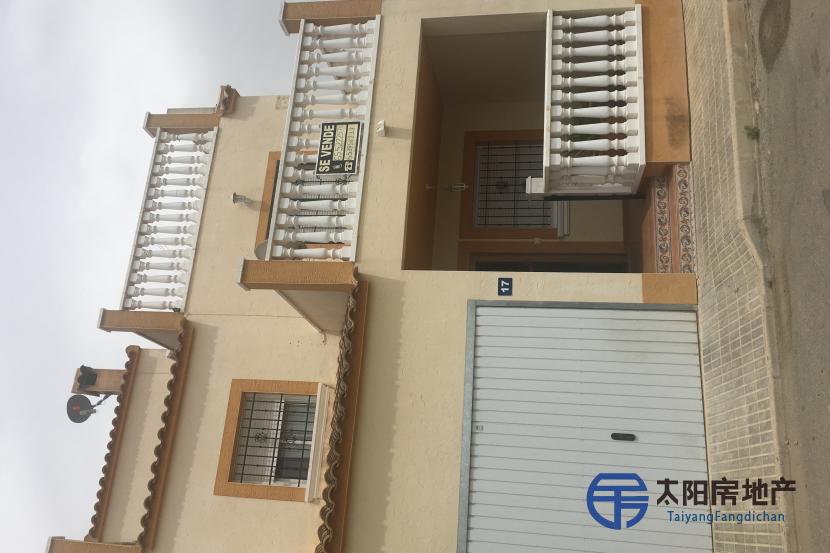 Duplex en Venta en La Campaneta (Alicante)