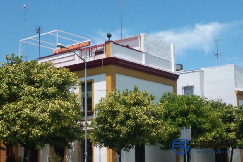 销售位于Sevilla (塞维利亚省)的独立房子
