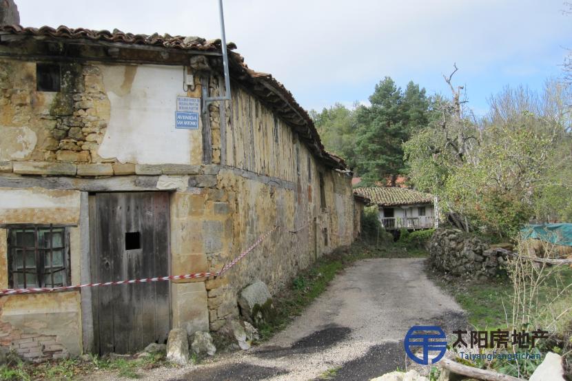 Casa en Venta en Villabascones De Bezana (Burgos)