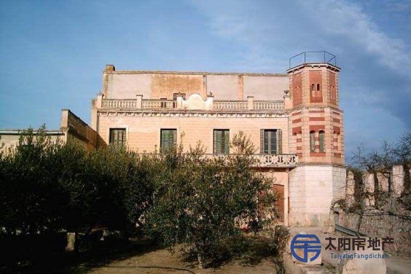 Villa en Venta en Miravet (Tarragona)
