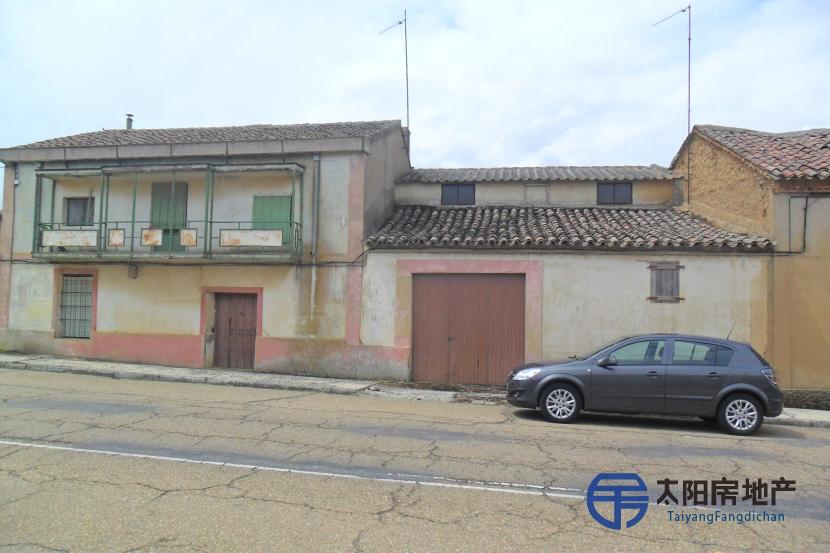 Casa en Venta en Cerecinos De Campos (Zamora)