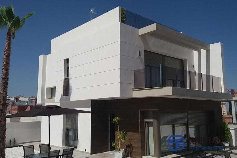 Villa en Venta en Orihuela-Costa (Nucleo) (Alicante)