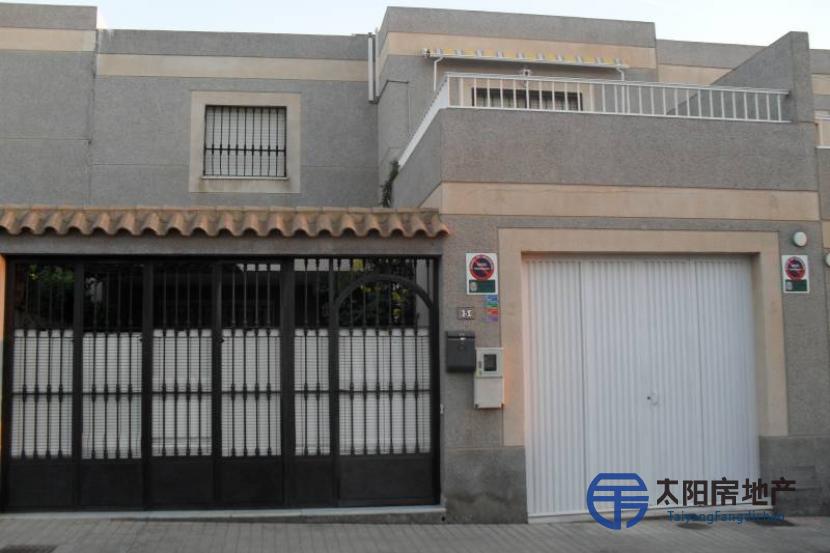 Duplex en Venta en La Cañada De San Urbano (Almería)