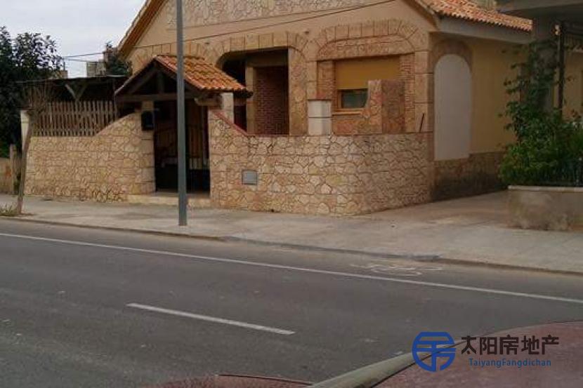 Casa en Venta en Deltebre (Tarragona)