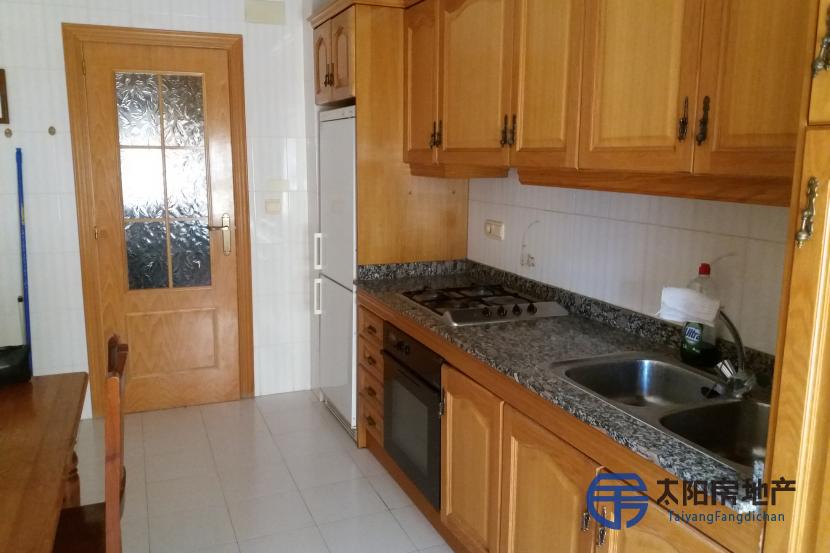 Piso en Venta en Torrellano (Alicante)