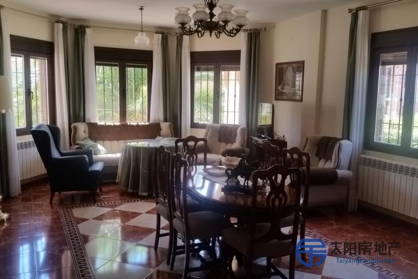 Chalet en Venta en Priego De Cordoba (Córdoba)