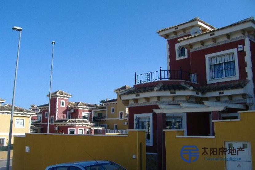 Chalet en Venta en Bigastro (Alicante)