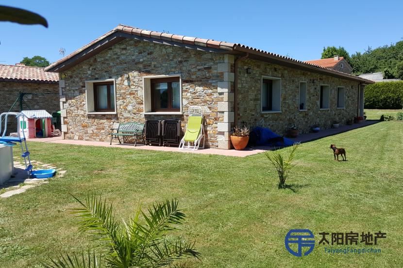 Chalet en Venta en Cambre (Santa Maria) (A Coruña)