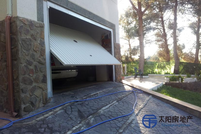 Chalet en Venta en Colmenar De Oreja (Madrid)