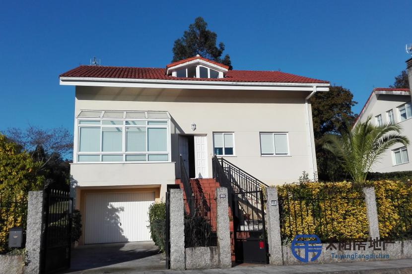 Chalet en Venta en Bergondo (A Coruña)