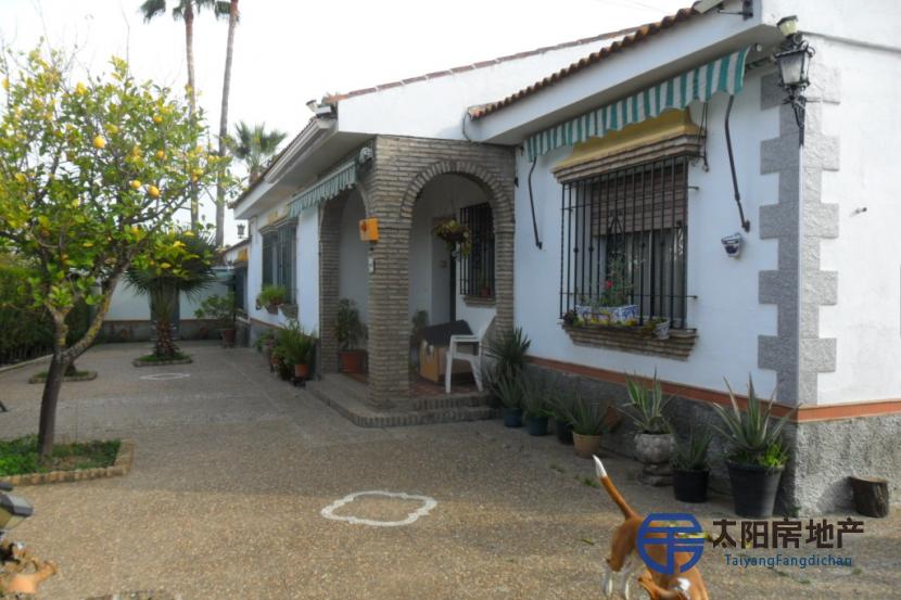 Chalet en Venta en Palomares Del Rio (Sevilla)