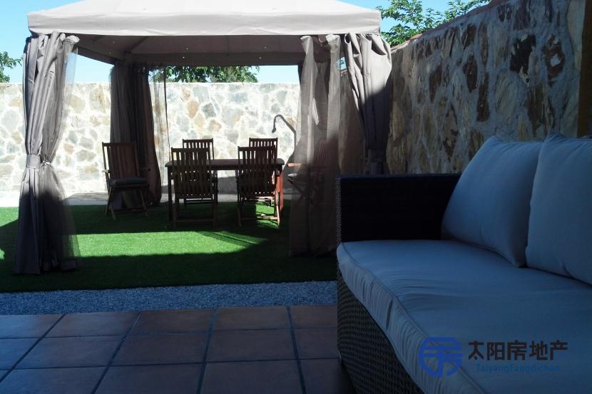 Chalet en Venta en Ugena (Toledo)