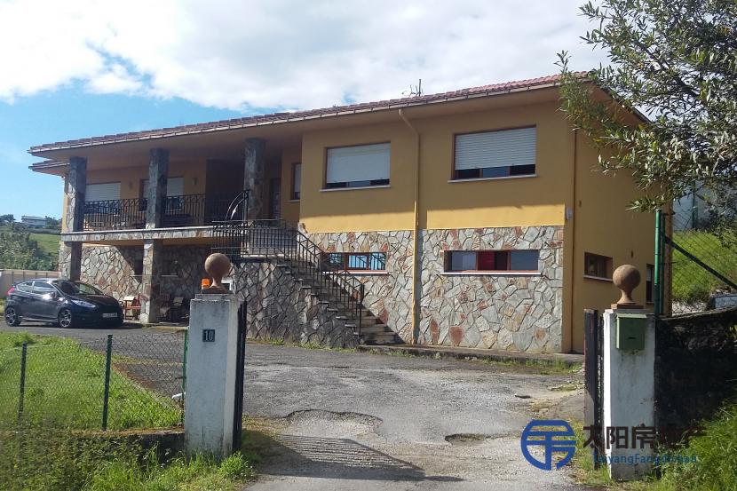 Chalet en Venta en Piedras Blancas (Asturias)