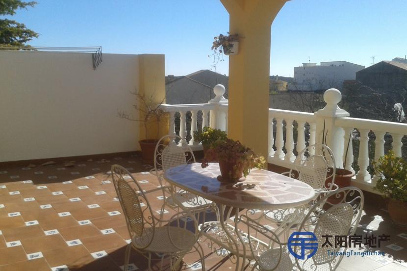 Vivienda Unifamiliar en Venta en Yatova (Valencia)