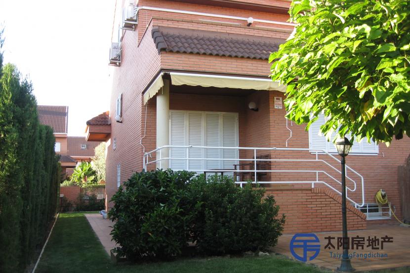 Chalet en Venta en Villanueva Del Pardillo (Madrid)