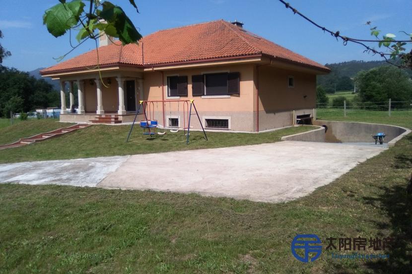 Chalet en Venta en Rois (San Mamede) (A Coruña)