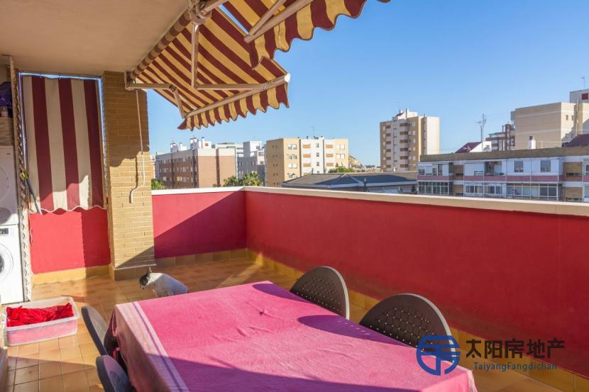 出售位于Alicante/Alacant (阿里坎特省)市外的单身公寓