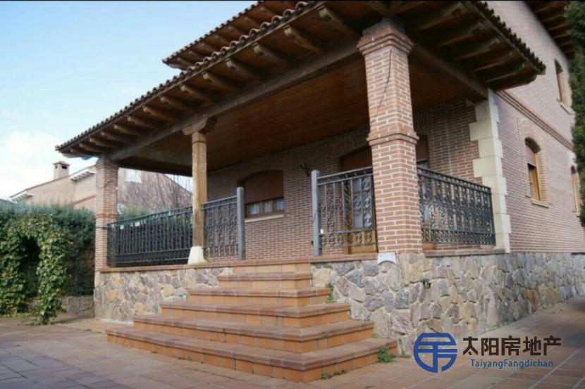 Chalet en Venta en Azuqueca De Henares (Guadalajara)