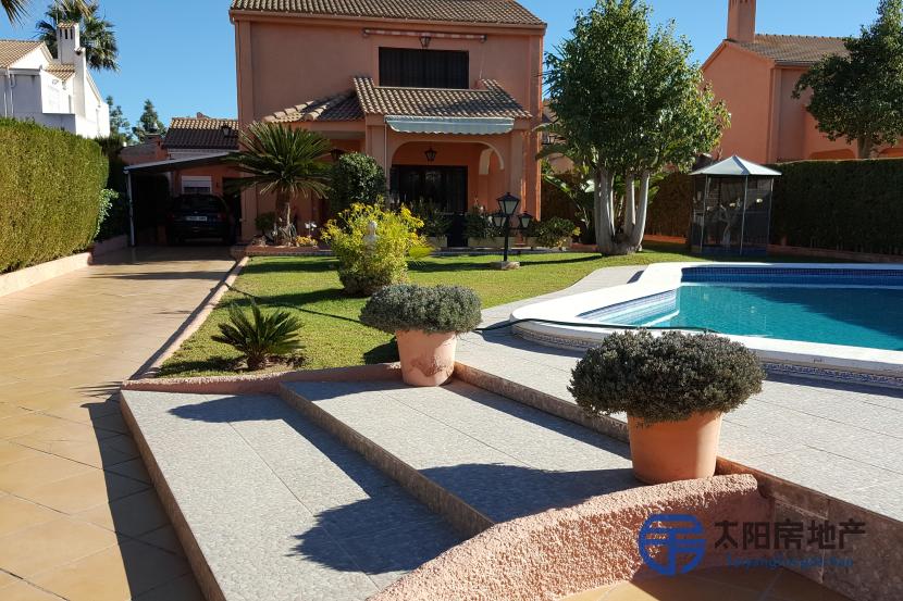 Chalet en Venta en San Antonio De Benageber (Valencia)