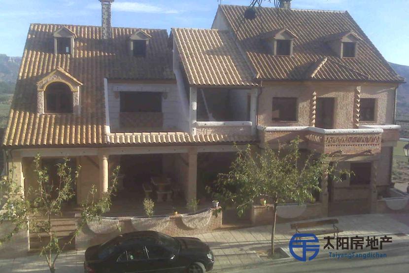出售位于Torres De Albanchez (哈恩省)的独立房子