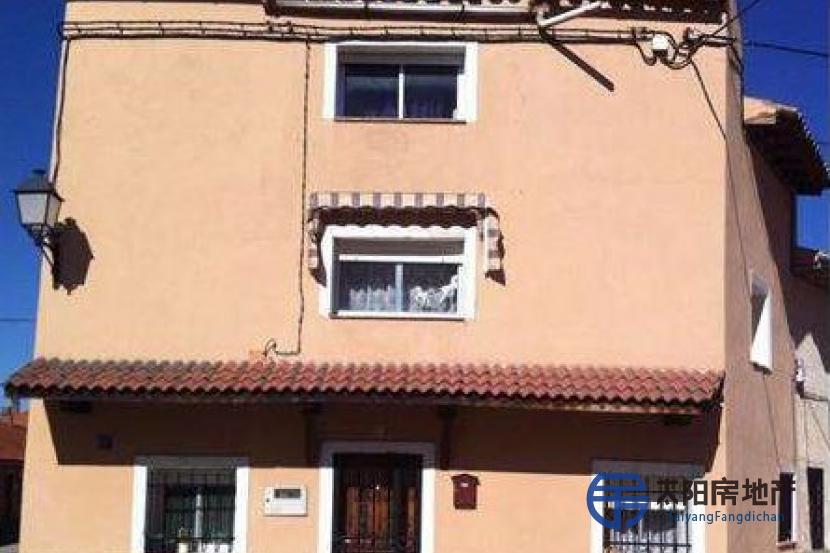 Casa en Venta en Tiedra (Valladolid)