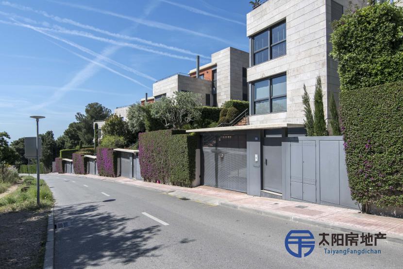 Casa en Venta en Esplugues De Llobregat (Barcelona)