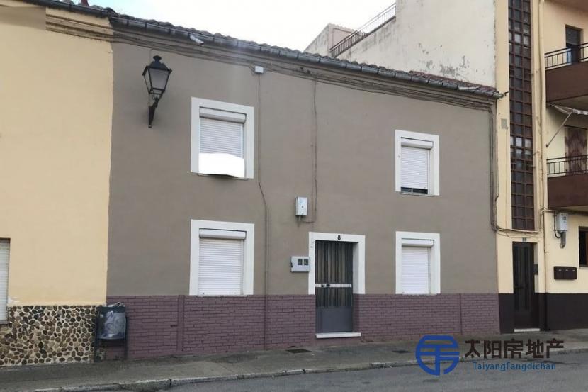 Casa en Venta en Mansilla De Las Mulas (León)