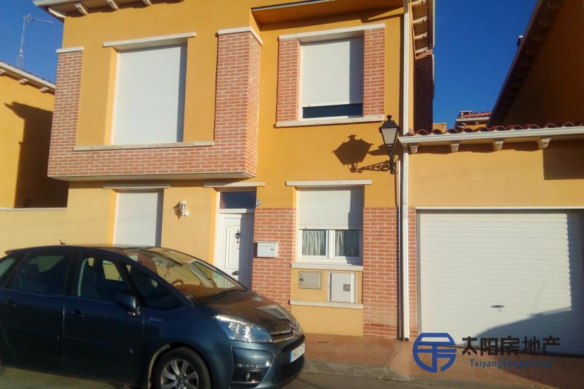 Chalet en Venta en Grijota (Palencia)