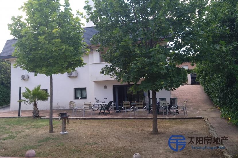 Casa en Venta en Campo Real (Madrid)