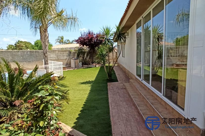 Chalet en Venta en La Pobla De Vallbona (Valencia)