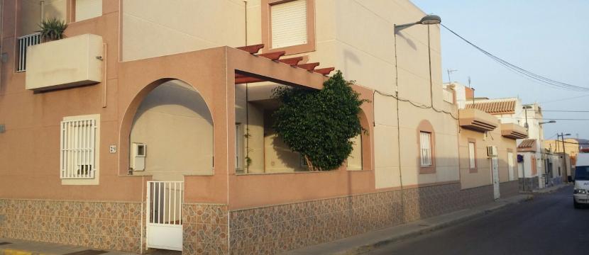 Duplex en Venta en Campohermoso (Almería)